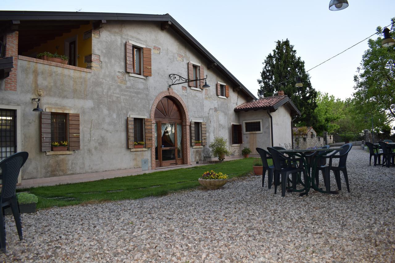 Hotel Agriturismo Fior Di Pesco Sommacampagna Exterior foto